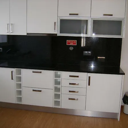 Faia Nyaraló Caniço